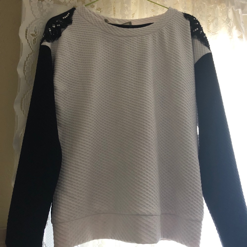 Color-blocked Sweatshirt w/ Embellishment